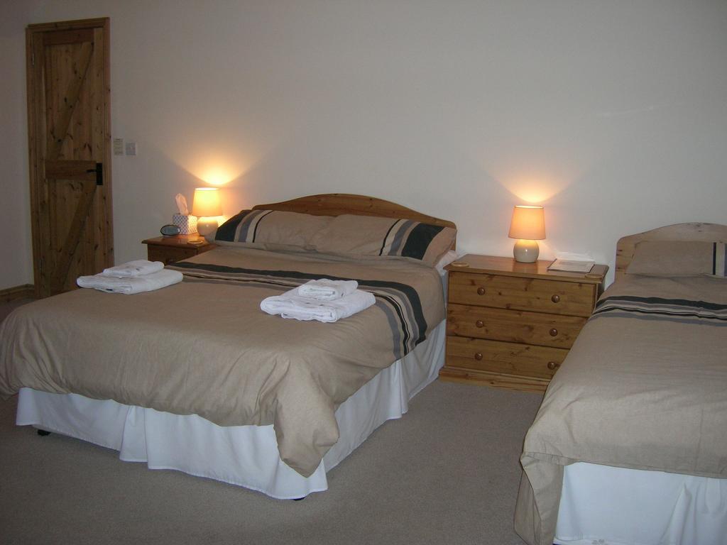 Polhilsa Farm Bed & Breakfast Callington Bilik gambar